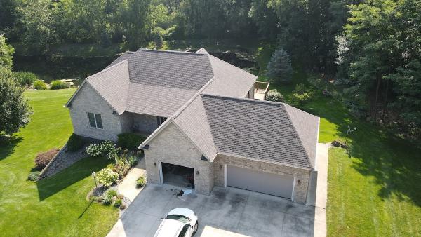 Moreno's Roofing LLC