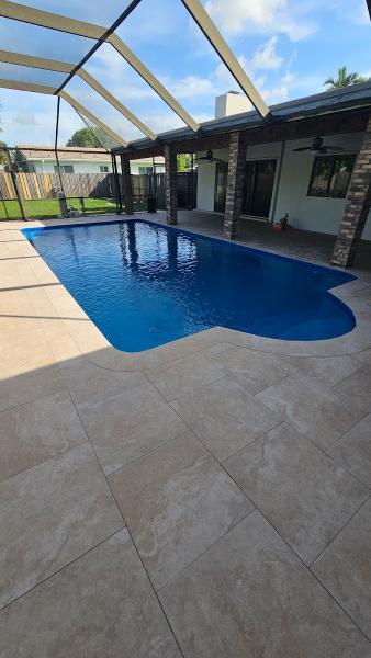 Tropical Oasis Pool & Spa