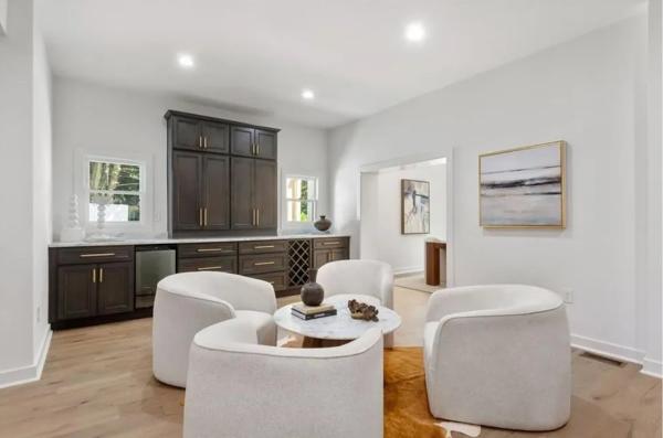 Robyn Studios Architecture & Interiors
