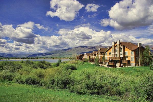 Lakeside Resort Properties