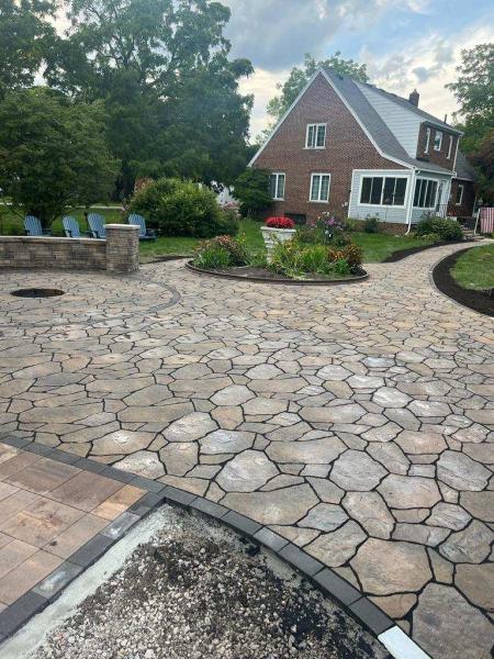 Toledo Lawns / Toledo Outdoor Living