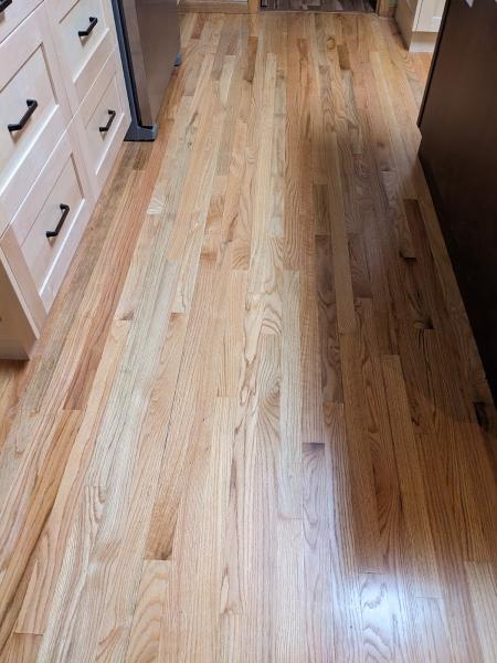 B & R Hardwood & Tile