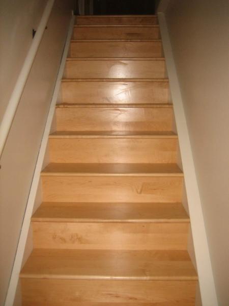 B & R Hardwood & Tile