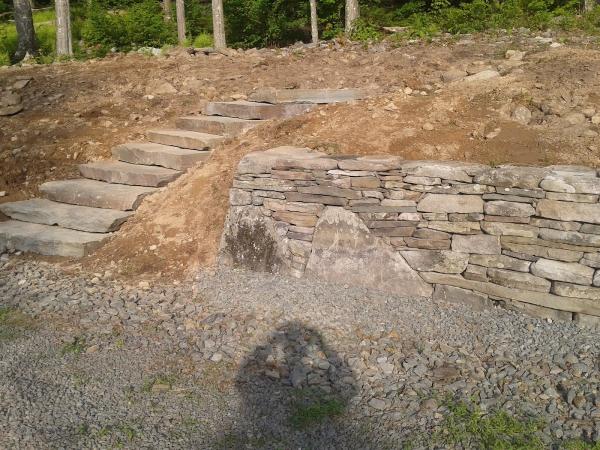 E & J Compact Excavating