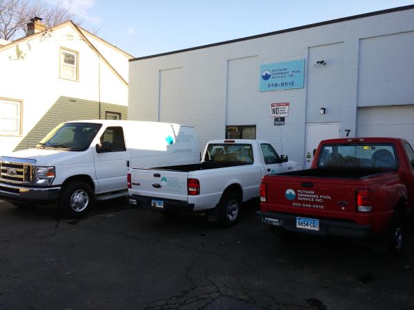 Putnam Swimming Pool Service