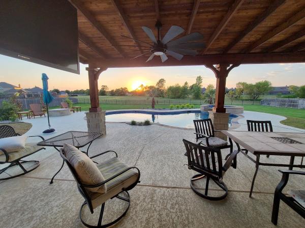 Paul Miller Custom Pools