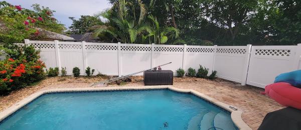 Tropical Fence & Design