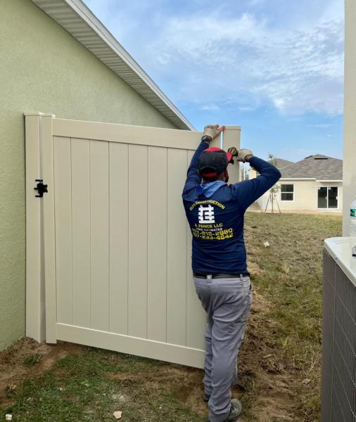 Eli's Construction and Fence LLC