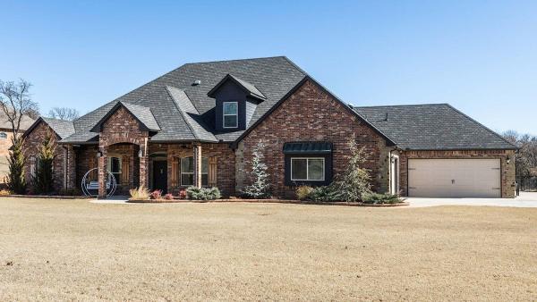 J & M Roofing & Exteriors