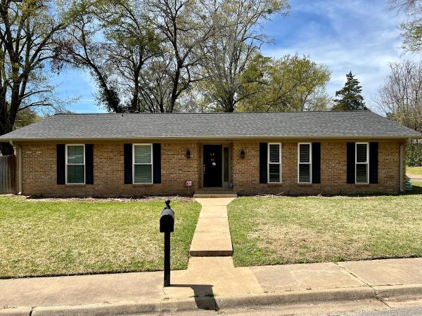 G&R Gutters and Garage Doors