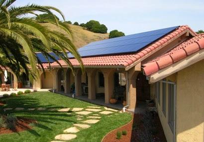 Tom Semark Sunlove.us Solar and Roofing