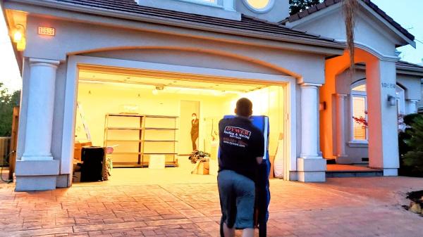 Dywer Hauling & Moving Services