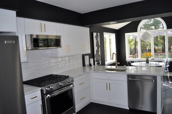 Family Wholesale Kitchens & Baths