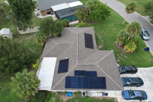 Roofing & Reconstruction Contractors