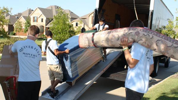 Quiver Full Movers and Storage