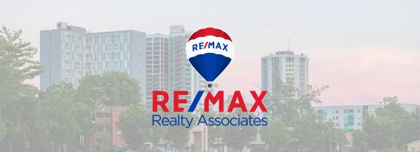 Bobbi Gordon Re/Max Realty Associates