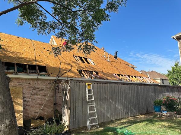 Granada Roofing & Exteriors