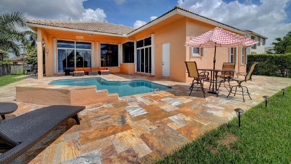 Mario Dominguez Realtor