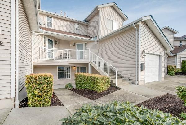 Rosie Rourke Real Estate
