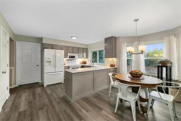 St Charles Painting & Remodeling