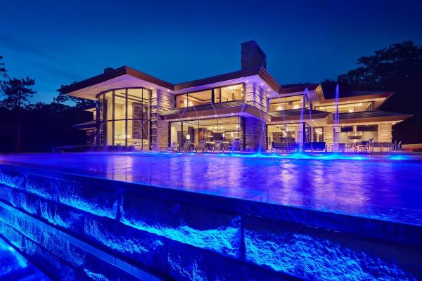 Custom Homes By Derocher