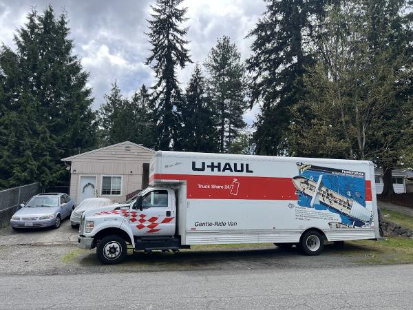 Bigfoot Moving Service LLC