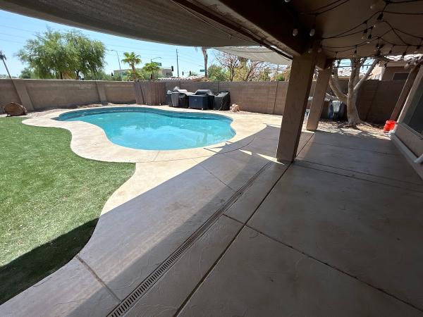 Arrowhead Deck and Pools