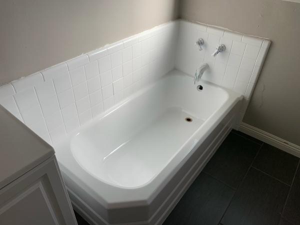 Amazing Bathtub Refinishing CA
