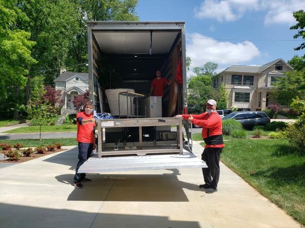 DC Moving INC