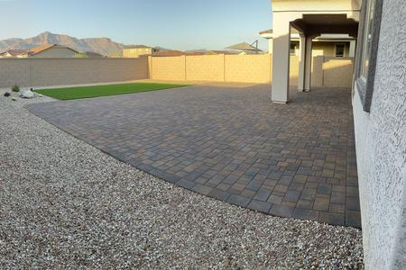 Las Perlas Landscaping