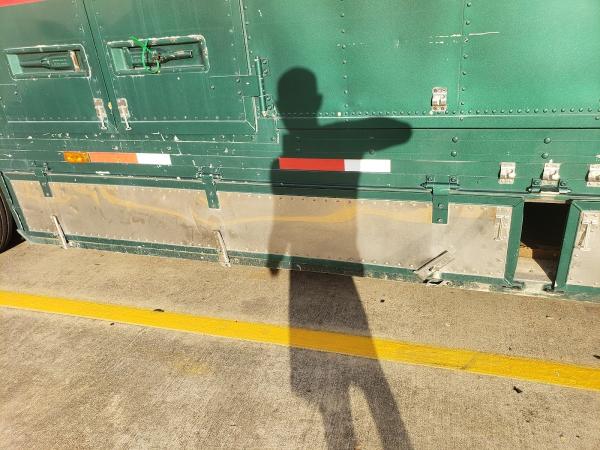 Daryl Flood Moving & Storage