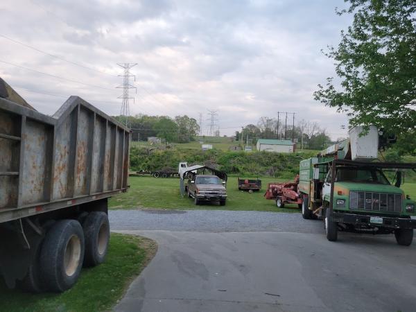 AAA Don's Tree Service & Stump Removal