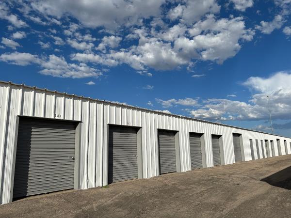 I-10 Self Storage LLC