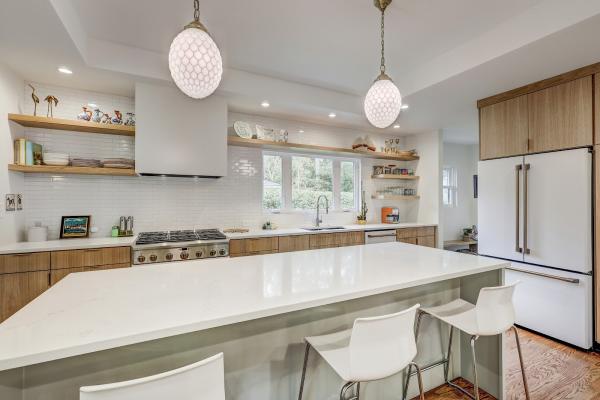 Robert Jackson Co. Contractors + Cabinetmakers