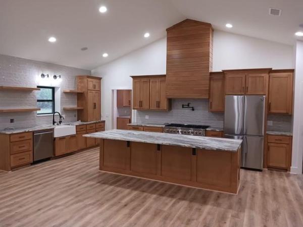 Roseville Noble Craft