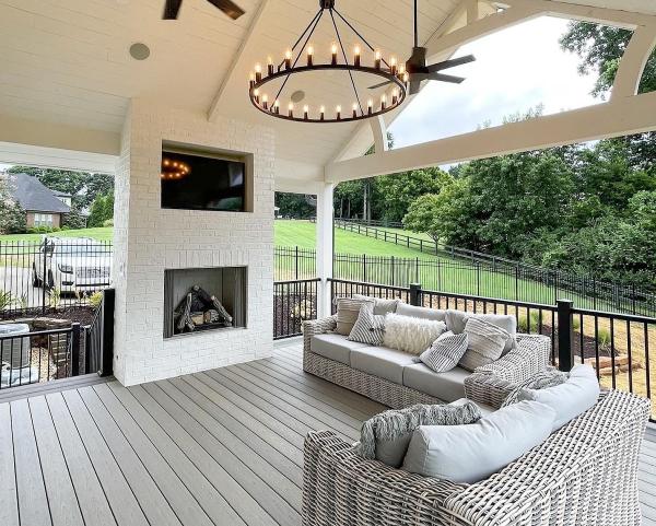 Smith Roofing & Exteriors