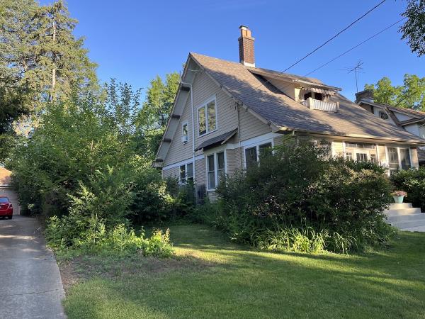 Delapaz Lawn Care and Tree Service