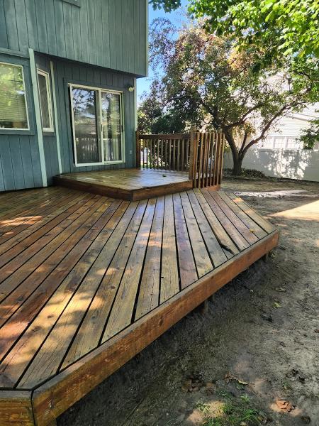 Lightning Powerwashing & Yard Care