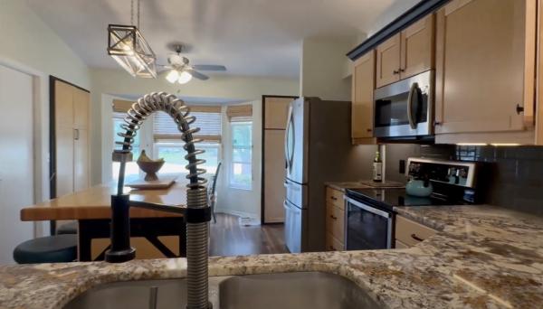 Foxy Interiors Home Staging & Photography