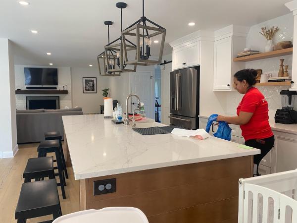Amazing Cleaning Services LLC