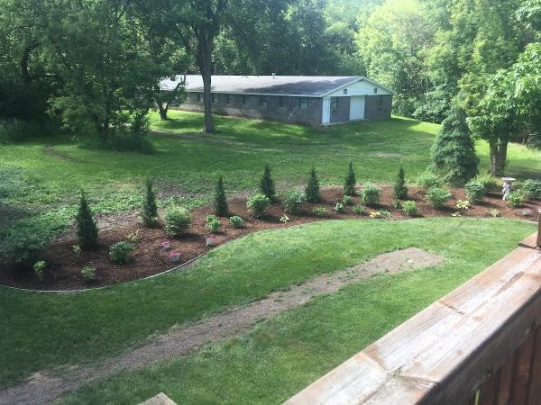 RRR Lawn & Landscape/Seasonal Color