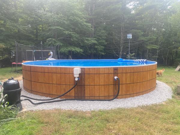 Family Pools North