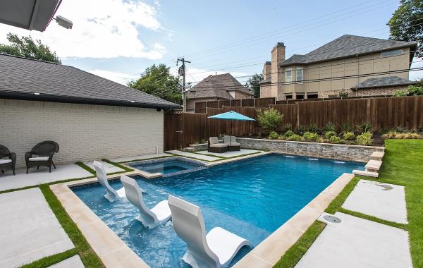 Hobert Pools & Spas