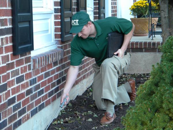 Pest Control Technicians