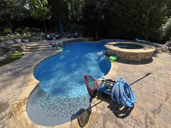 Dallas Acworth Pool Service