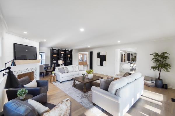 Dwell Cincinnati Home Staging
