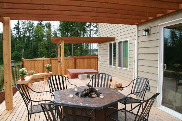 Decks & Spas