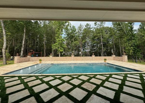 Flamingo Custom Pools