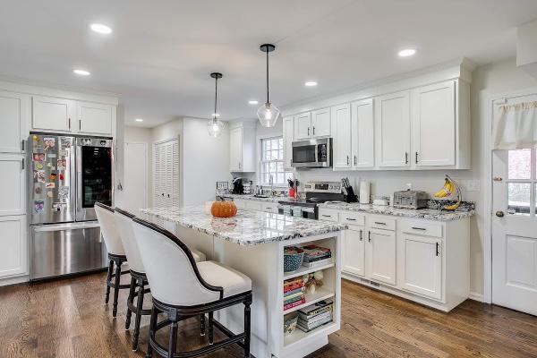 Dennison's Cabinets and Countertops