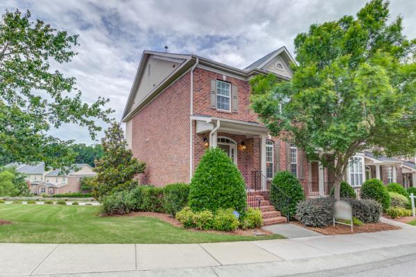 Town & Country Realty
